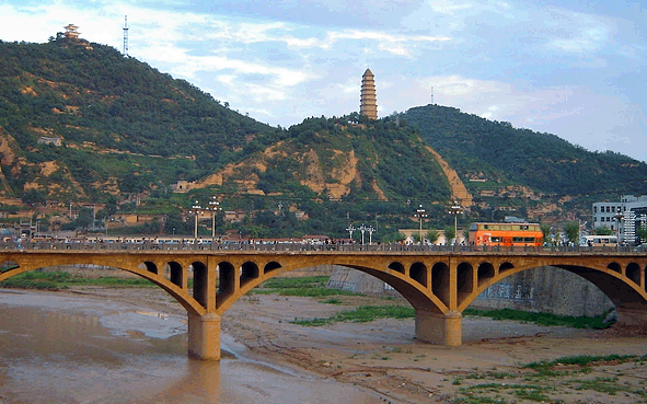 延安市-宝塔区-宝塔山风景区