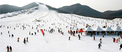 济南市-莱芜区-雪野滑雪场