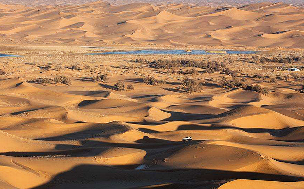 阿拉善盟-阿左旗-阿拉善世界地质公园·腾格里沙漠风景旅游区