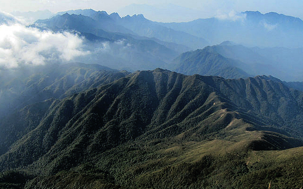 桂林市-恭城县-银殿山（银锭山·1885米）风景区