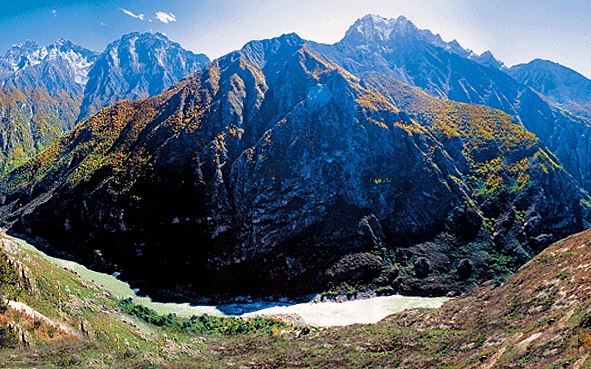 山南市-桑日县-雅鲁藏布江·达沽峡谷风景区