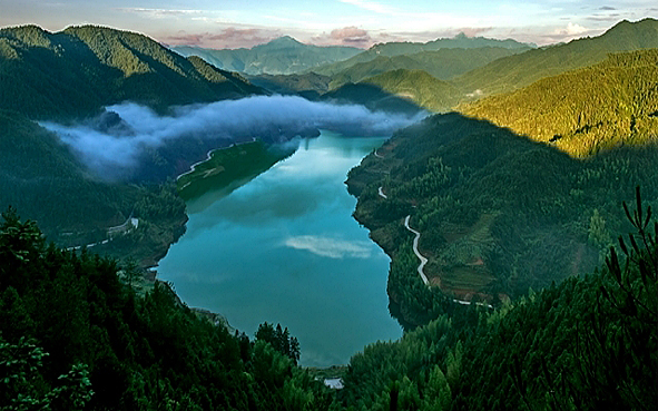 郴州市-桂东县-普乐乡-齐云峰（齐云湖·齐云峰国家森林公园）风景旅游区