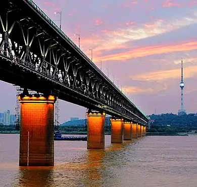 武汉市-武昌区-|共|武汉长江大桥（纪念碑）·长江（滨江）风景区