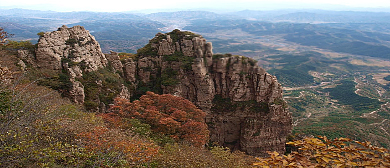 朝阳市-凌源市-大河北镇-红石山风景区