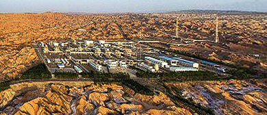 阿克苏地区-拜城县-克拉2气田（西气东输气源地）·工业旅游区