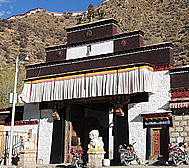 日喀则市-仁布县-德吉林镇-强钦寺
