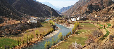 甘孜州-得荣县-白松镇-白松藏乡（桃花节）风景区