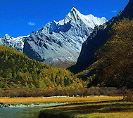 甘孜州-稻城县-亚丁（国家级自然保护区）三神山·夏诺多吉雪山（5958米）风景区