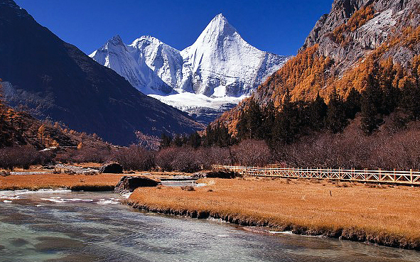 甘孜州-稻城县-香格里拉镇-亚丁（三神山）风景旅游区·国家级自然保护区|5A