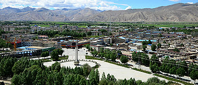 日喀则市-拉孜县城-曲下镇-拉孜县政府·文化广场